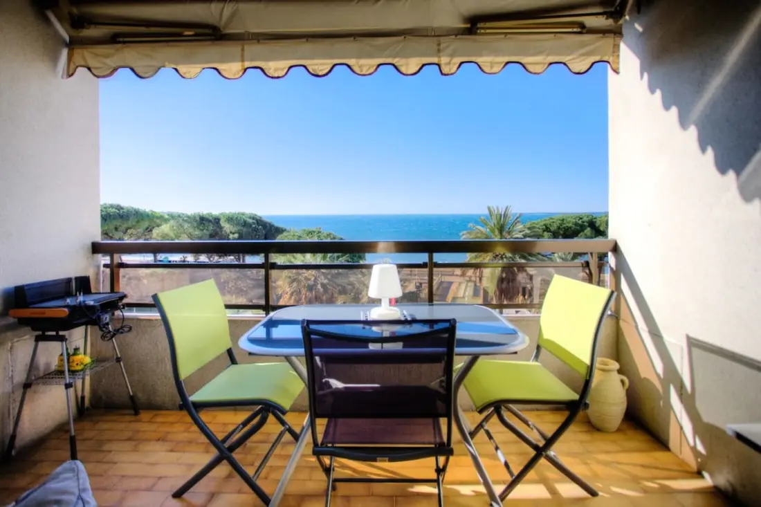 Studio Avec Terrasse En Front De Mer