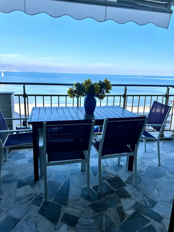 Résidence 2 Pièces Front De Mer à La Salis, Antibes, Avec Terrasse Et Parking