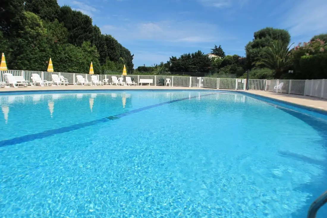 La Badine Appartement Airco Piscine  Pour 4 By Sunset