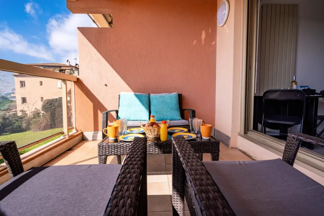 La Badine Appartement Airco Piscine  Pour 4 By Sunset