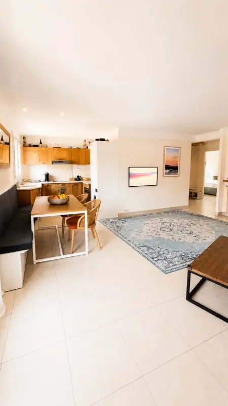 Résidence Appartement Lumineux Au Cœur Du Vieil Antibes Avec Balcons