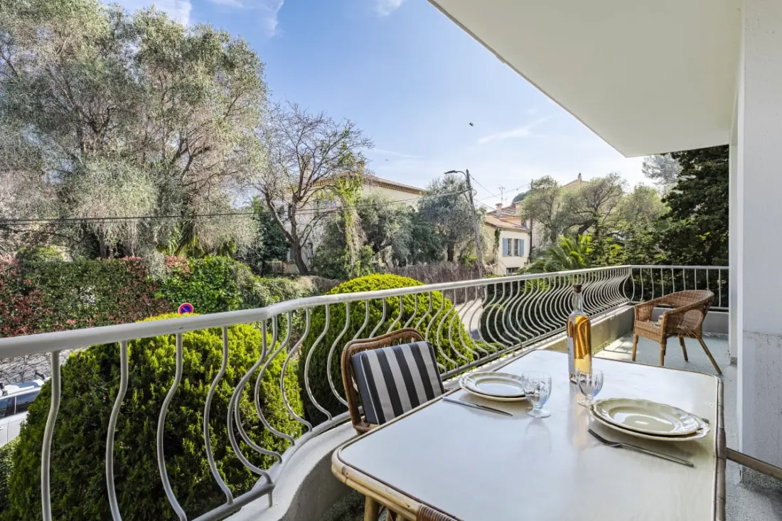 Au Cœur Du Cap D'antibes Bel Appart Avec Balcons