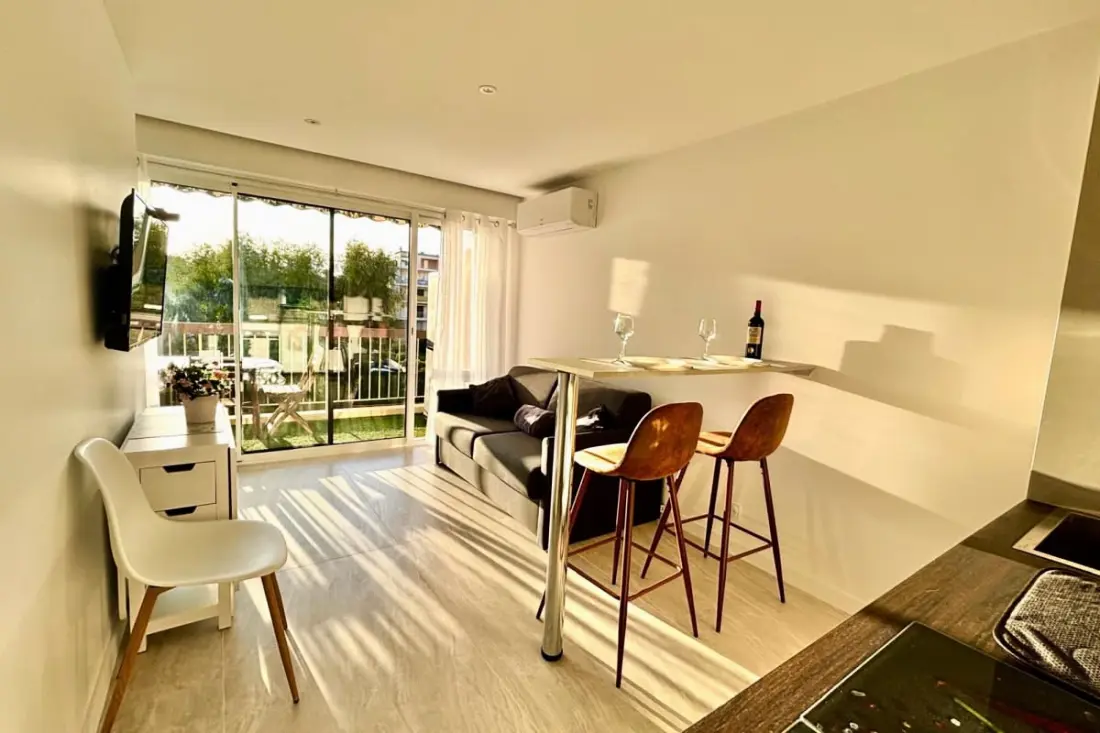 Résidence Tamanaco Beach T2 à 50m Des Plages, Terrasse, Piscine, Climatisation