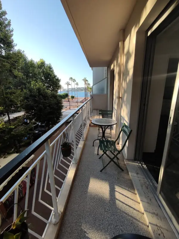 Résidence Appartement Tout Neuf Vue Mer Avec 2 Chambres Dans Antibes