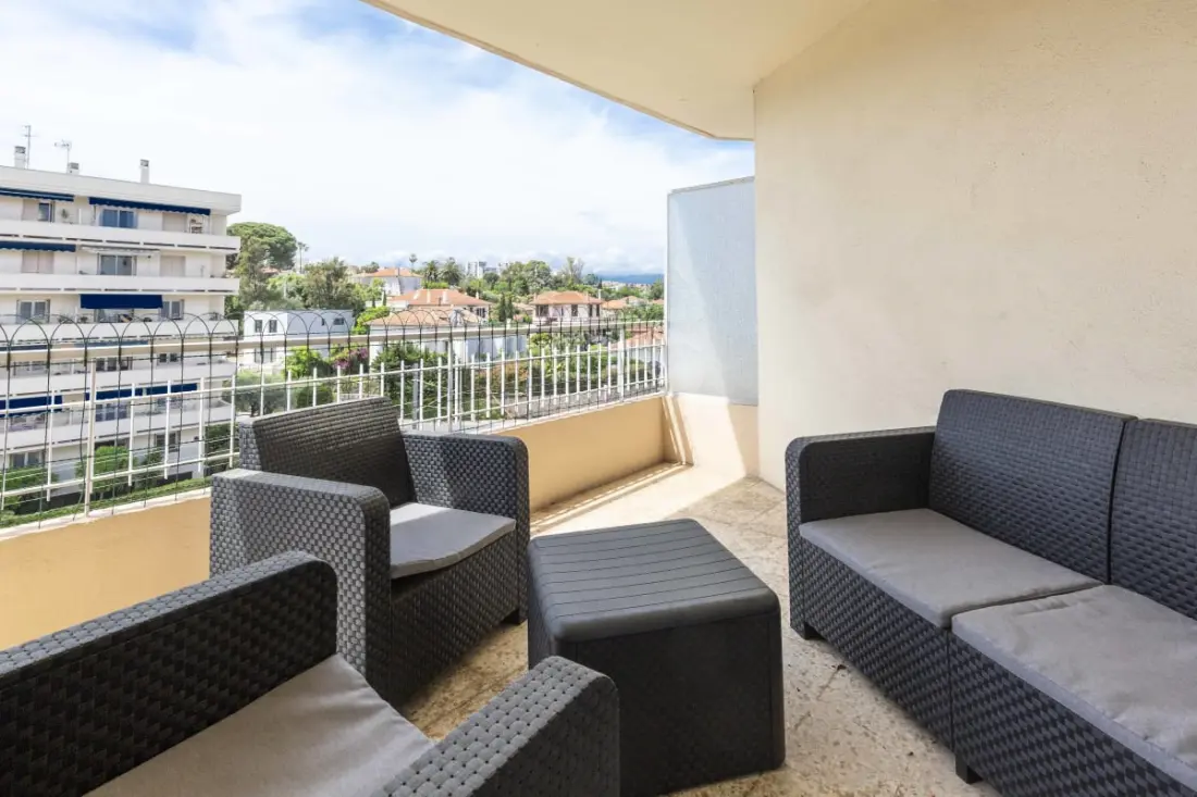 Résidence Centre D'antibes, Spacieux 3 Pièces Avec Terrasse Et Climatisation