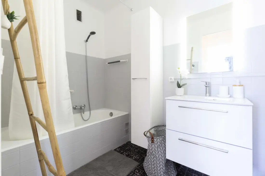 Résidence Centre D'antibes, Spacieux 3 Pièces Avec Terrasse Et Climatisation