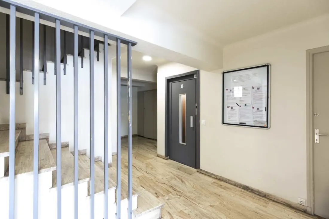 Résidence Centre D'antibes, Spacieux 3 Pièces Avec Terrasse Et Climatisation