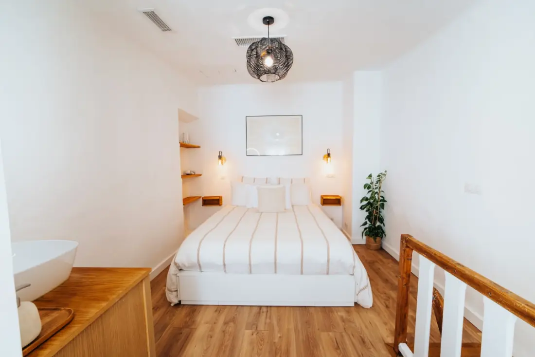Résidence Charmante Maisonnette Entièrement Rénovée Dans La Vieille Ville D'antibes