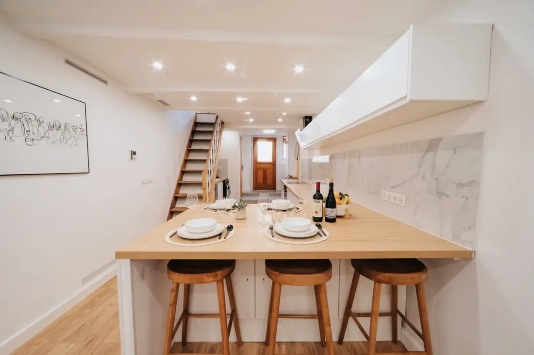 Résidence Charmante Maisonnette Entièrement Rénovée Dans La Vieille Ville D'antibes