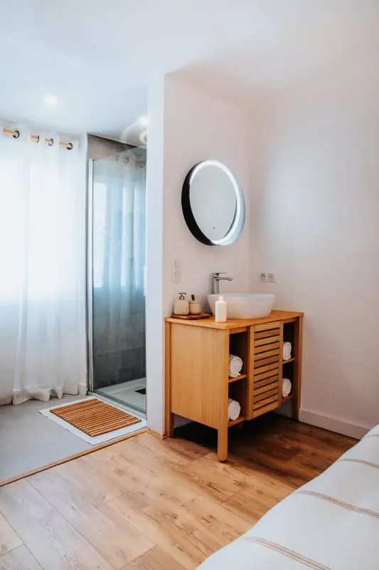 Résidence Charmante Maisonnette Entièrement Rénovée Dans La Vieille Ville D'antibes