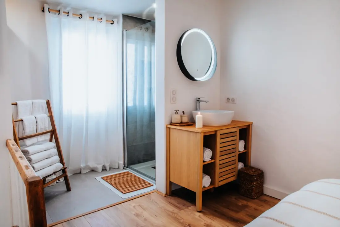 Résidence Charmante Maisonnette Entièrement Rénovée Dans La Vieille Ville D'antibes