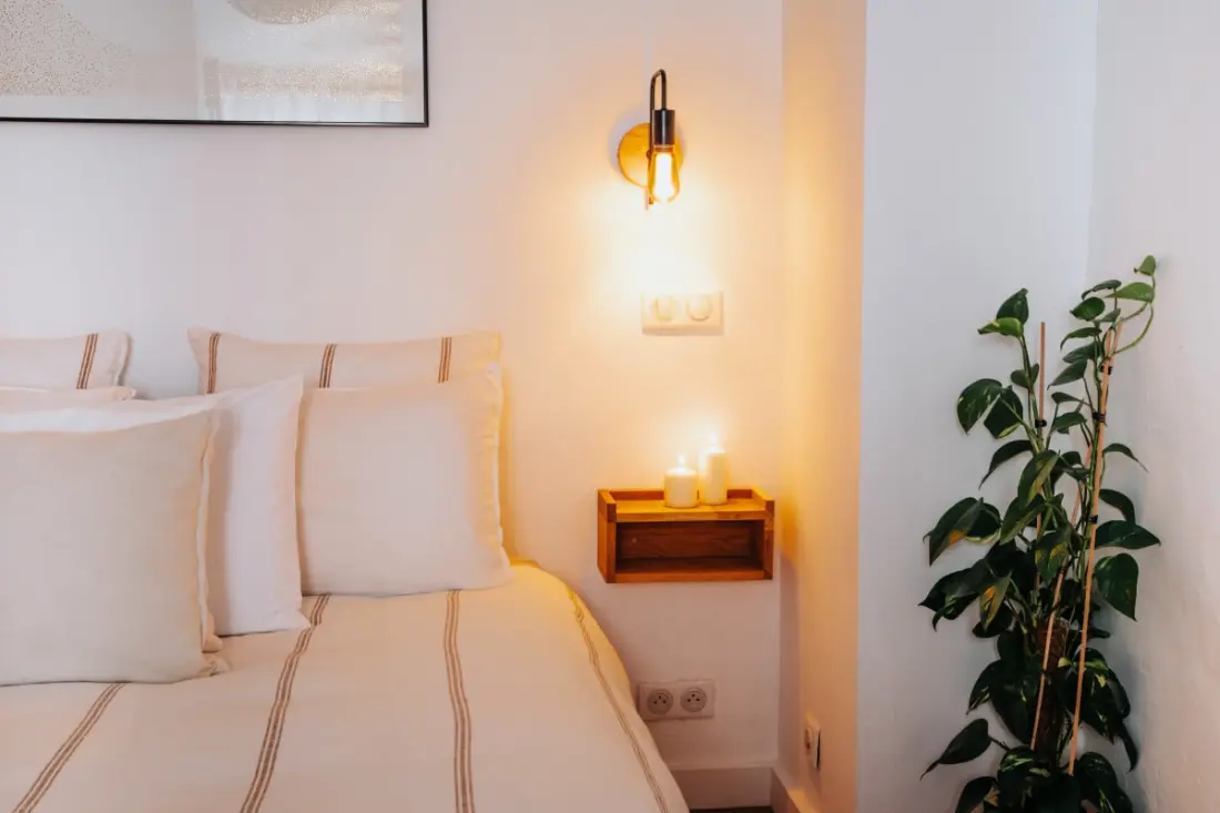 Résidence Charmante Maisonnette Entièrement Rénovée Dans La Vieille Ville D'antibes