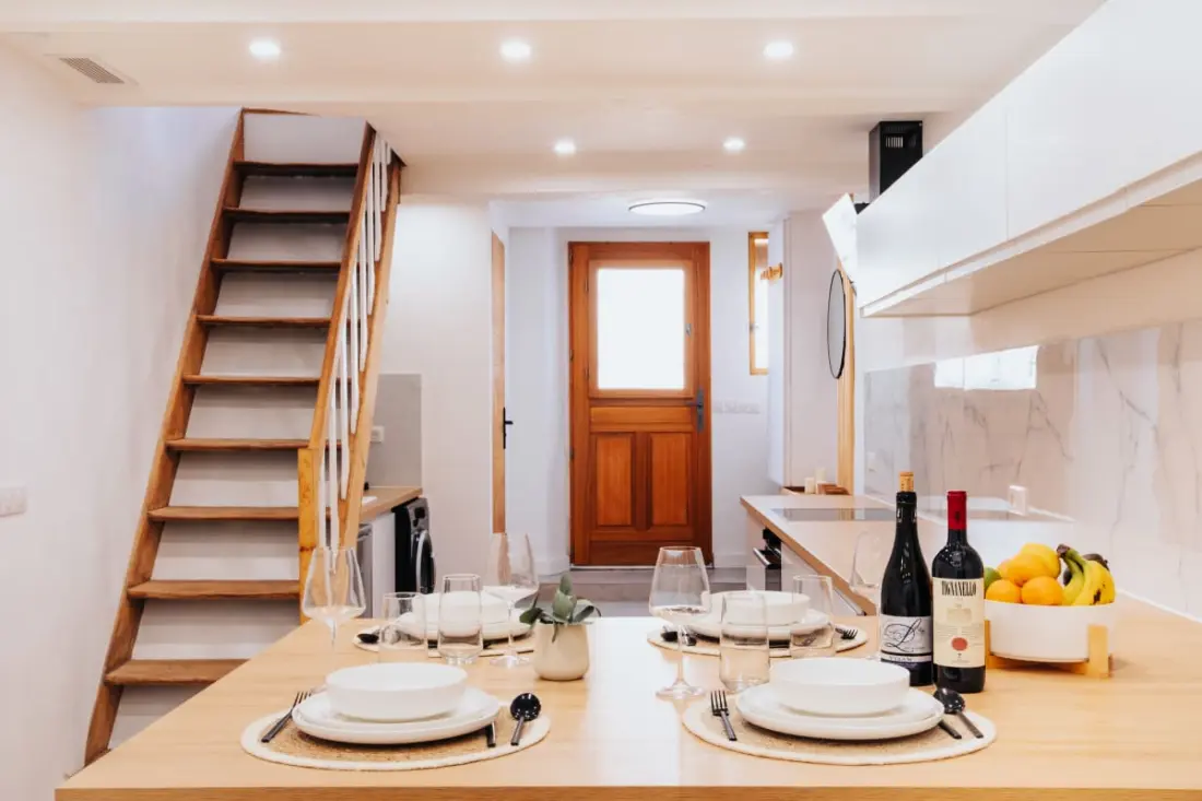 Résidence Charmante Maisonnette Entièrement Rénovée Dans La Vieille Ville D'antibes