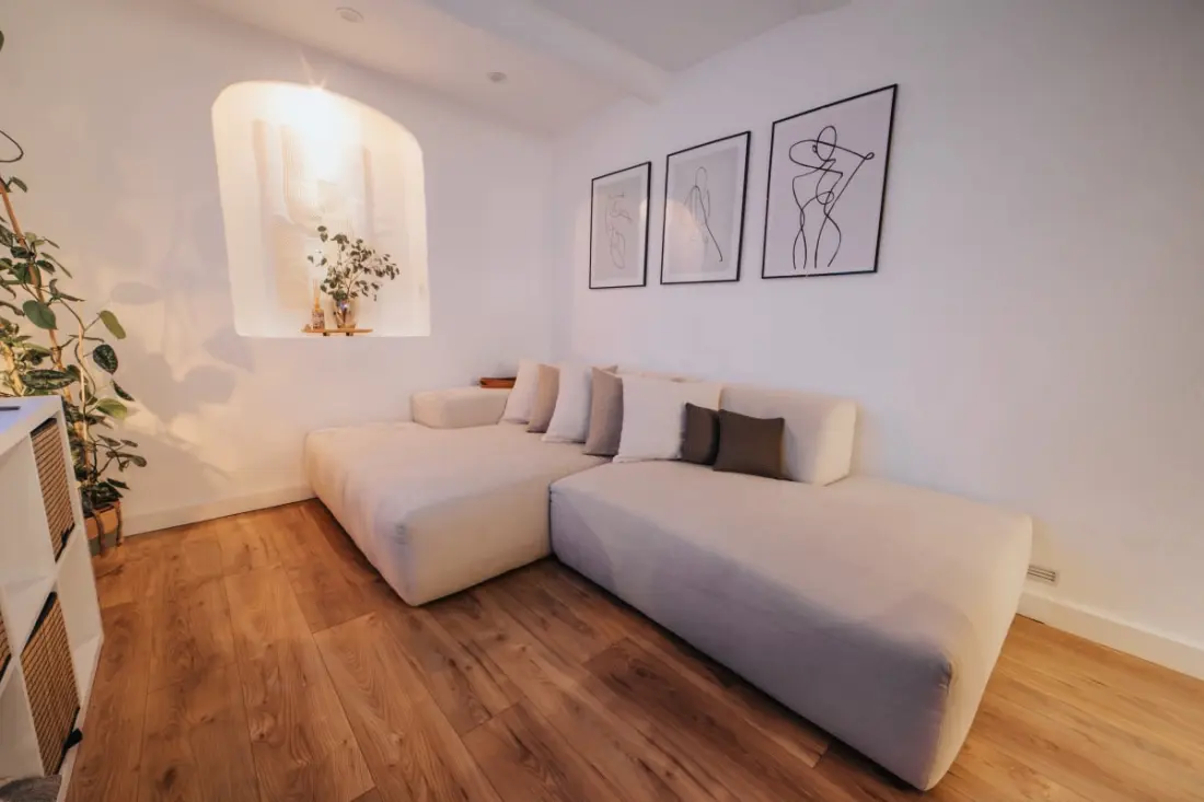 Résidence Charmante Maisonnette Entièrement Rénovée Dans La Vieille Ville D'antibes