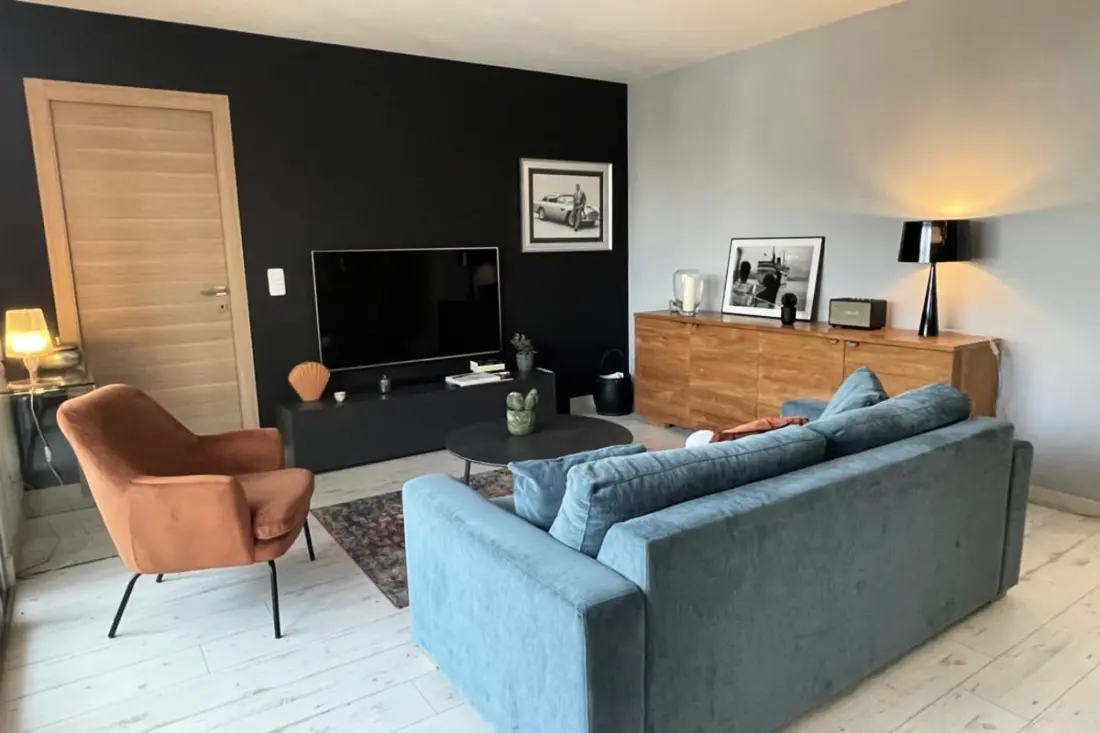 Résidence Deux Pièces Spacieux Place De Gaulle Centre-ville D'antibes Avec Extérieur