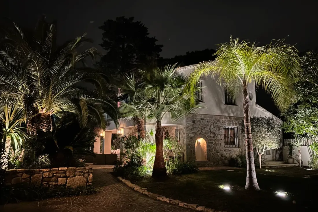 Résidence Havre De Paix Au Cap D'antibes, Piscine Chauffée, à Deux Pas Des Plages