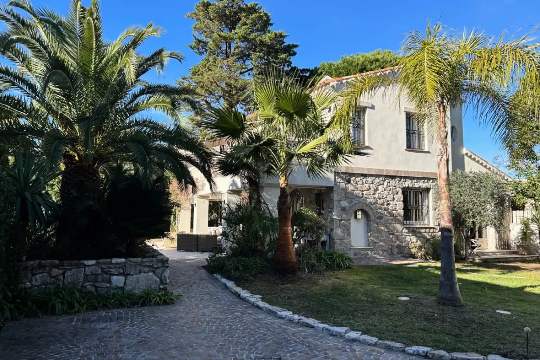 Résidence Havre De Paix Au Cap D'antibes, Piscine Chauffée, à Deux Pas Des Plages