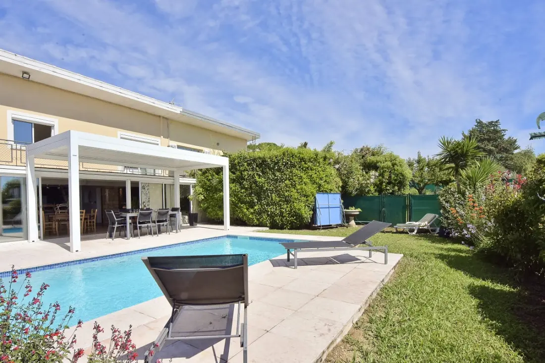 Résidence Maison Avec, Piscine &amp; Vue Mer - Antibes