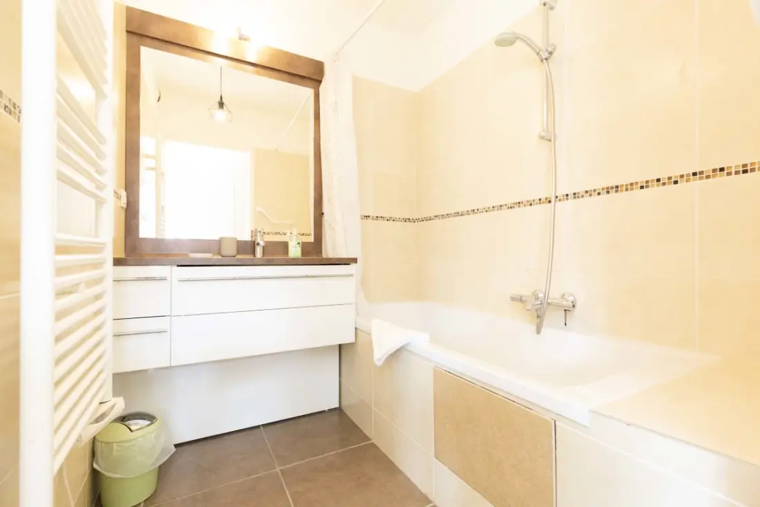 Résidence Plaza Antibes : Appartement T2 Avec Climatisation