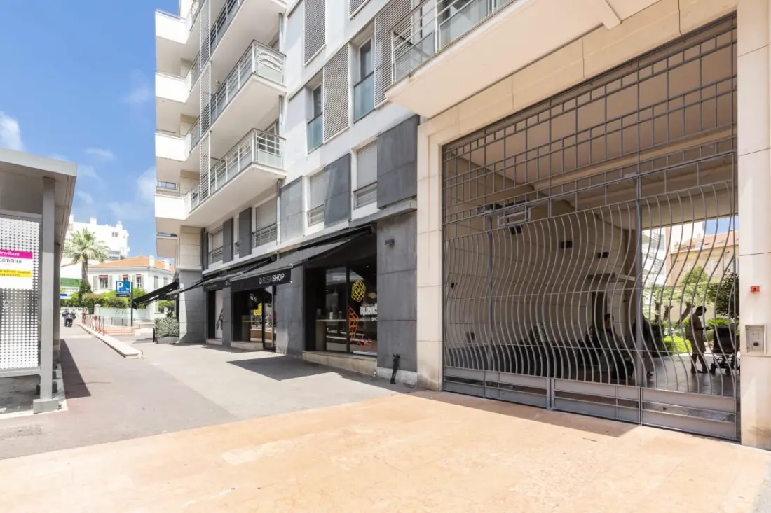 Résidence Plaza Antibes : Appartement T2 Avec Climatisation