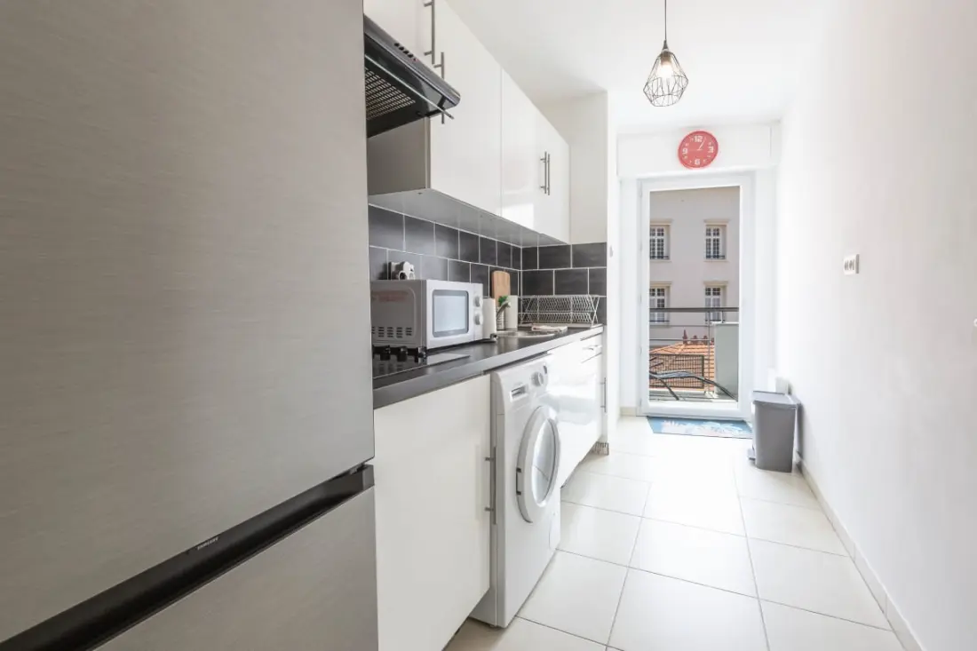Résidence Plaza Antibes : Appartement T2 Avec Climatisation