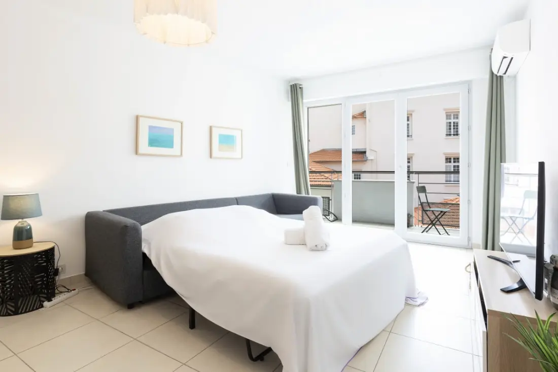 Résidence Plaza Antibes : Appartement T2 Avec Climatisation