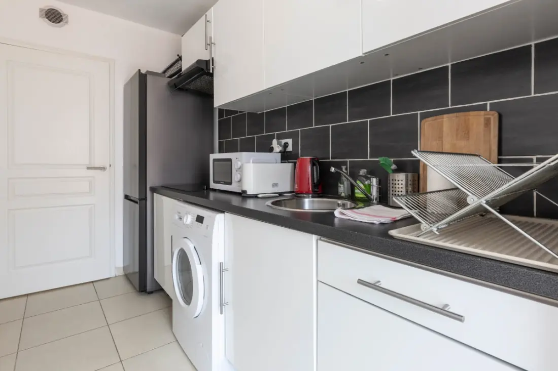 Résidence Plaza Antibes : Appartement T2 Avec Climatisation