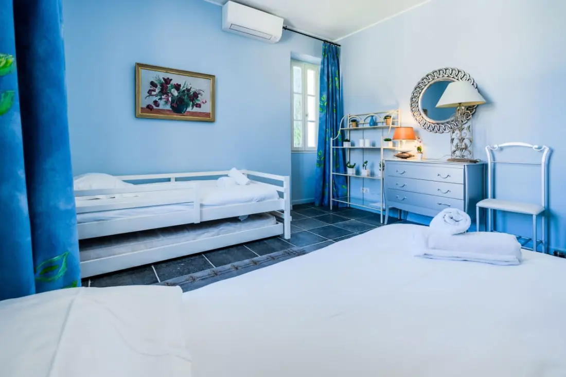 Résidence Rare ! Villa 7p Cap D’antibes, à Pied Des Plages