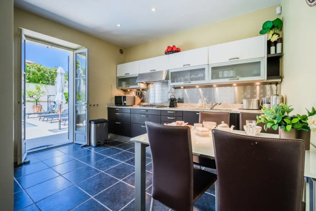 Résidence Rare ! Villa 7p Cap D’antibes, à Pied Des Plages