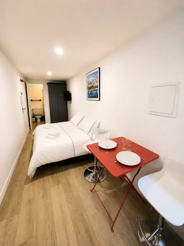 Résidence Studio Au Cœur Du Vieil Antibes • Plages à Pied • Petit Prix
