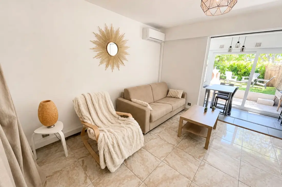 Résidence Studio Avec Jardin Privé, Climatisation Et Parking