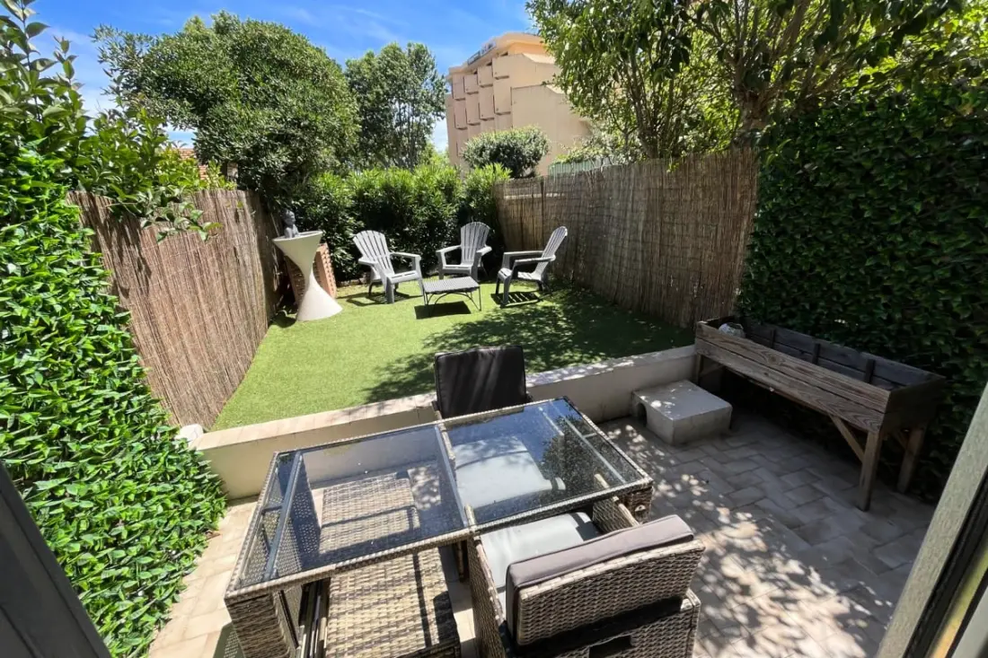 Résidence Studio Avec Jardin Privé, Climatisation Et Parking
