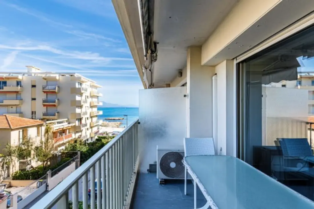 Résidence Tamanaco Beach : Appartement 1 Chambre Avec Balcon, Vue Mer Et Piscine