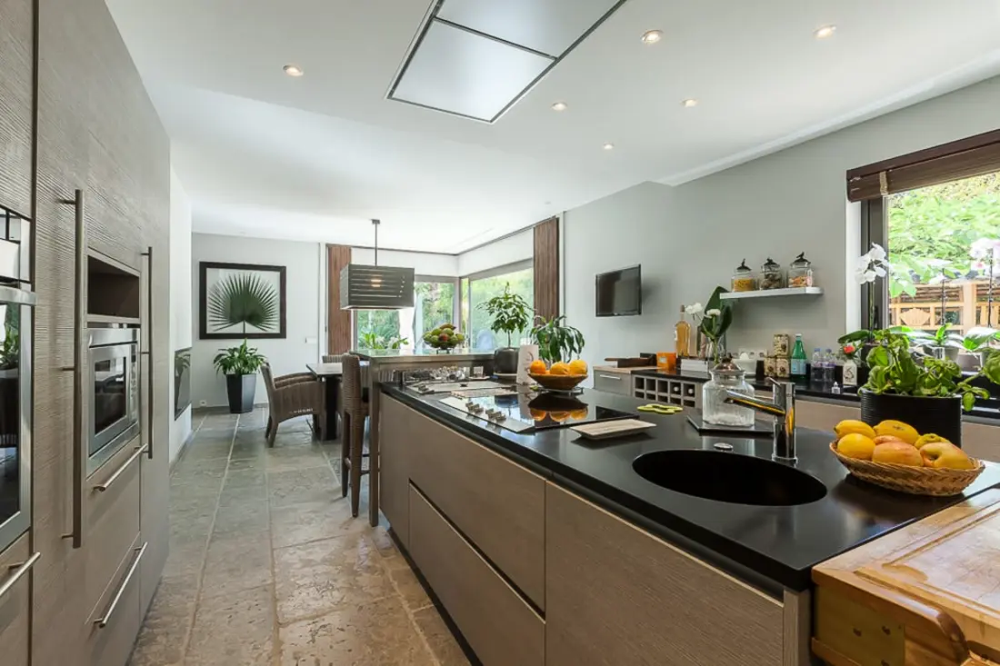 Résidence Villa En Domaine Privé Avec Piscine Chauffée
