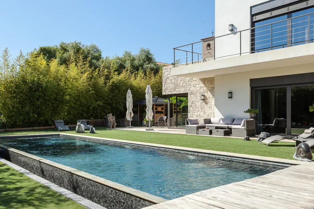 Résidence Villa En Domaine Privé Avec Piscine Chauffée