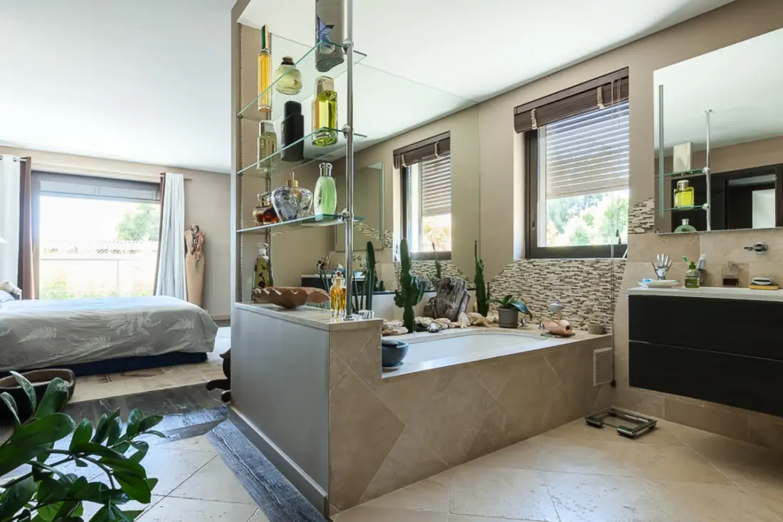 Résidence Villa En Domaine Privé Avec Piscine Chauffée