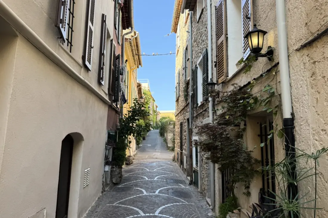 Viel Antibes - Studio Rénové &amp; Plein De Charme