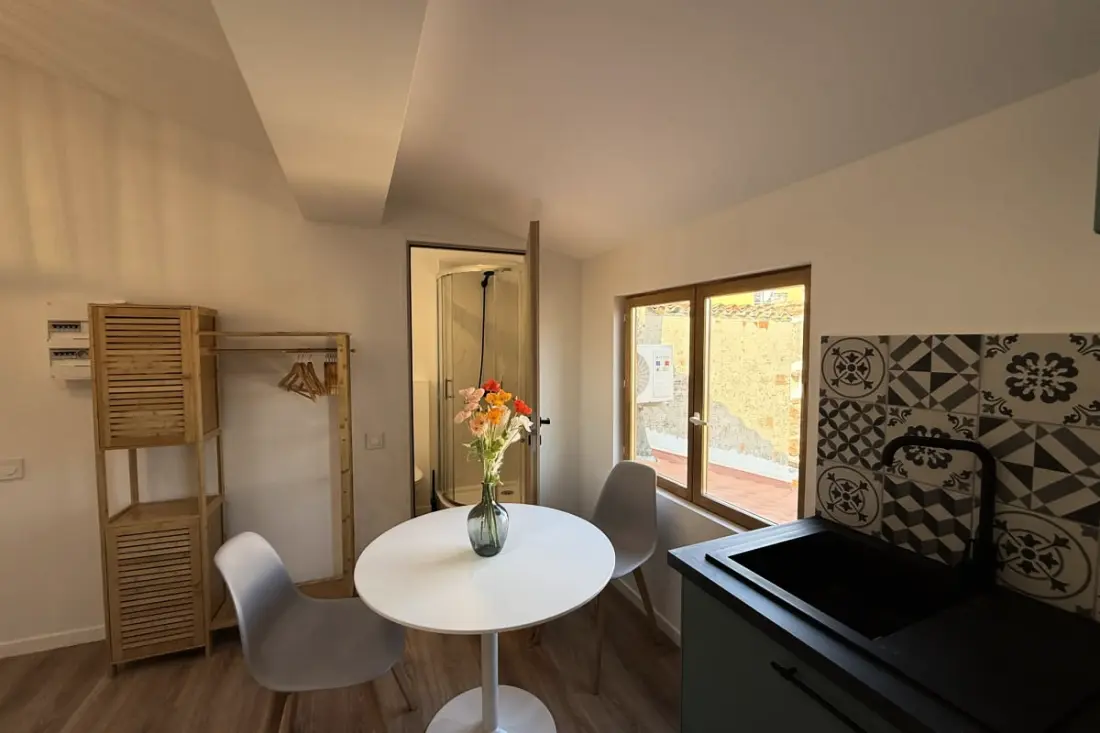 Viel Antibes - Studio Rénové &amp; Plein De Charme