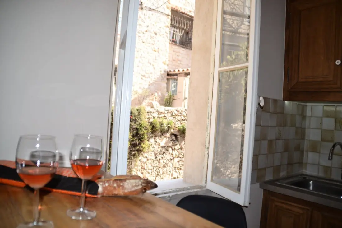 Vue Mer Et Balcon - Studio Au Cœur Du Vieil Antibes