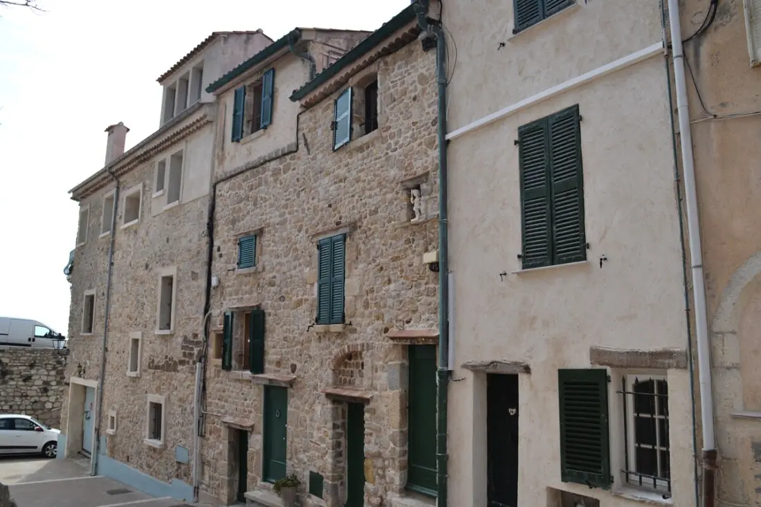 Vue Mer Et Balcon - Studio Au Cœur Du Vieil Antibes