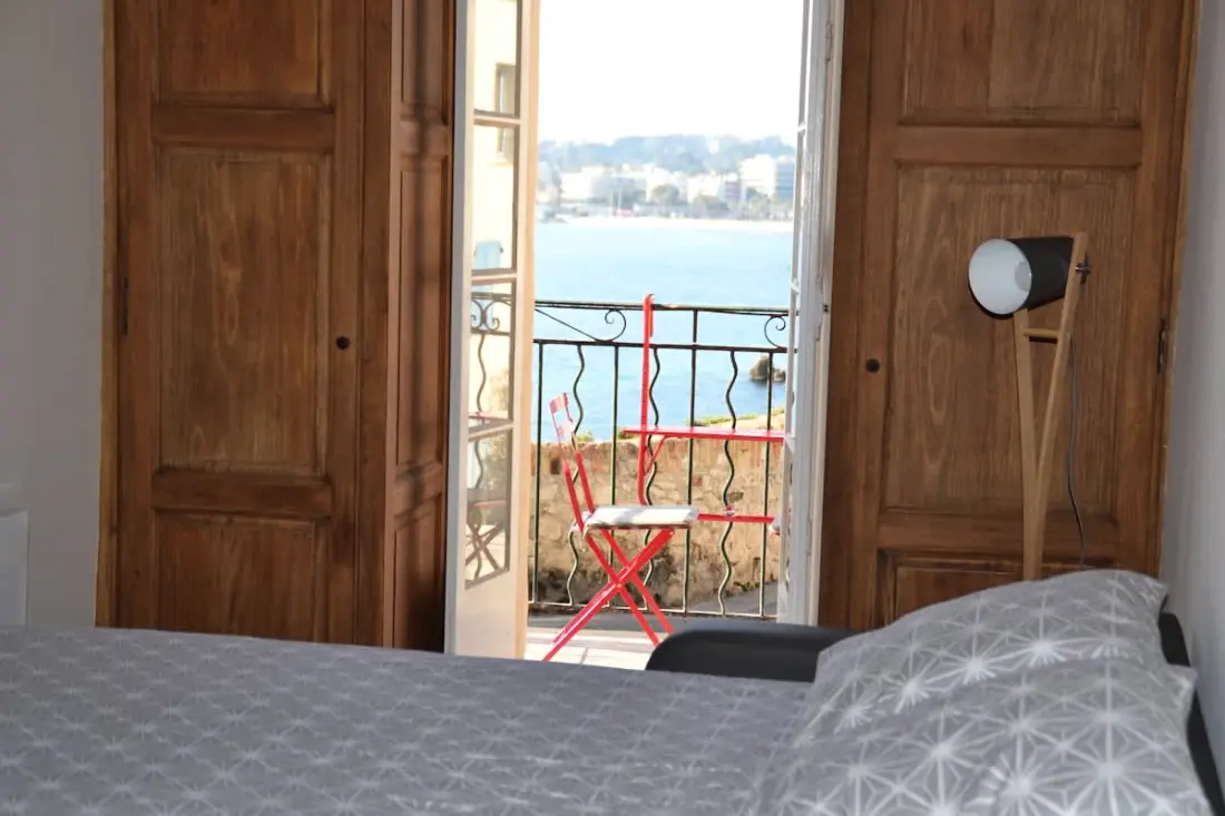 Vue Mer Et Balcon - Studio Au Cœur Du Vieil Antibes
