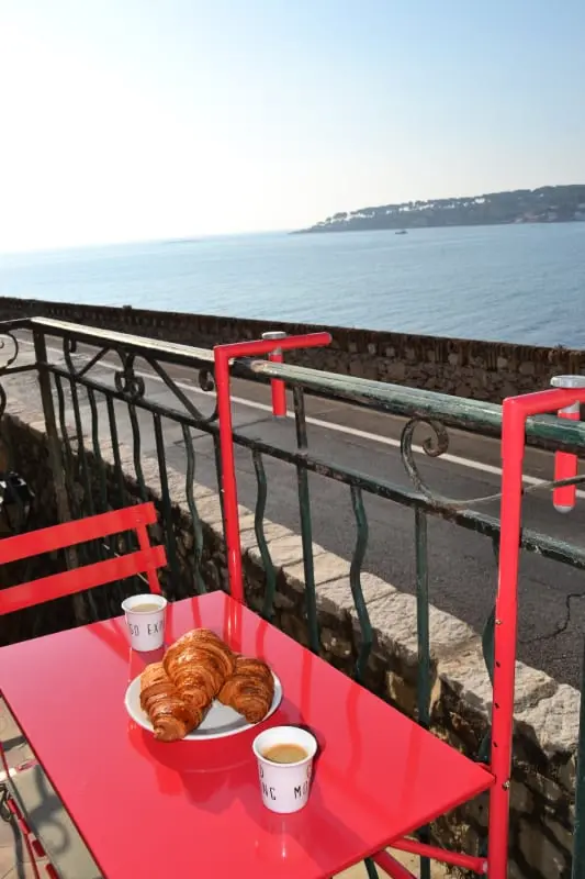 Vue Mer Et Balcon - Studio Au Cœur Du Vieil Antibes