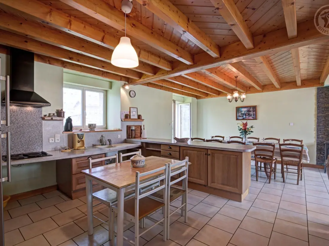Maison de Vacances APINAC 3