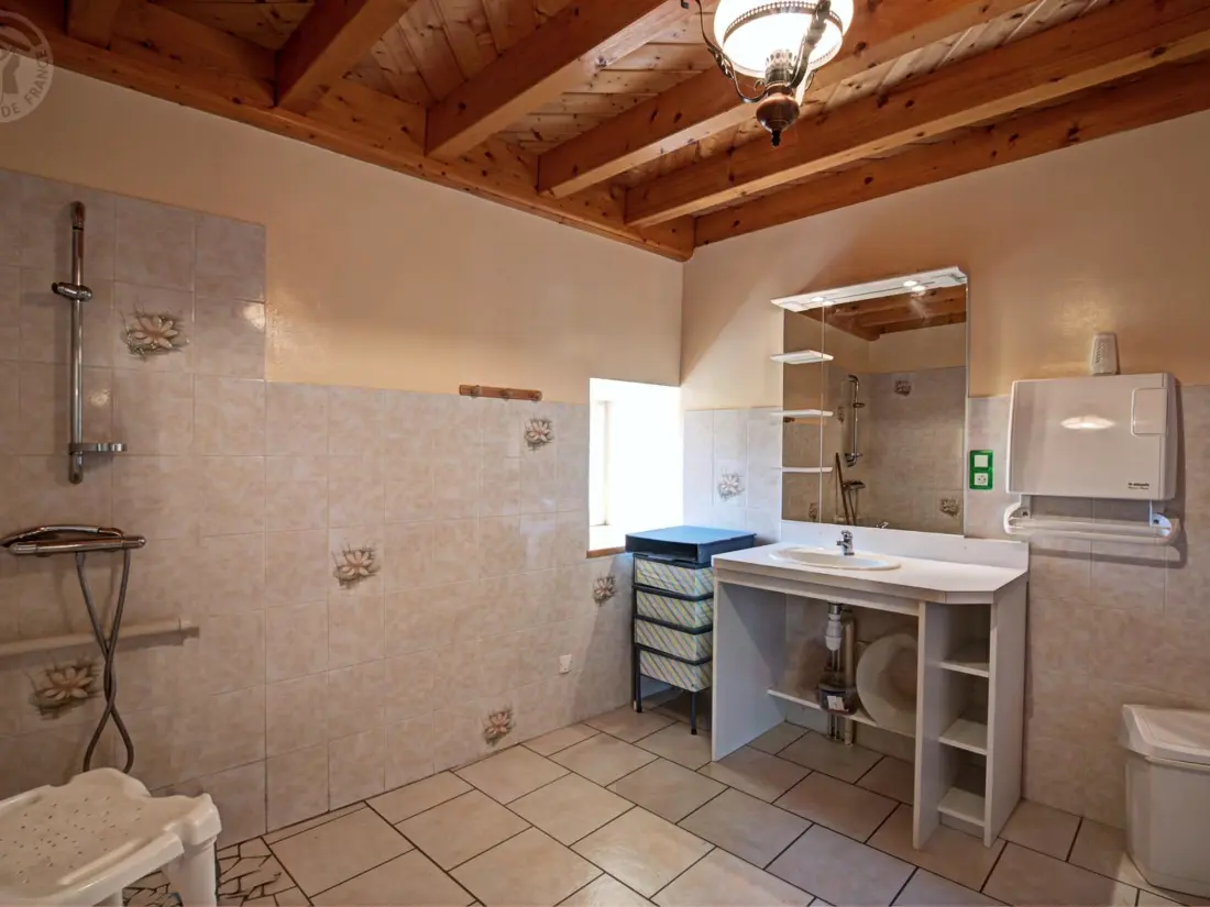 Maison de Vacances APINAC 3
