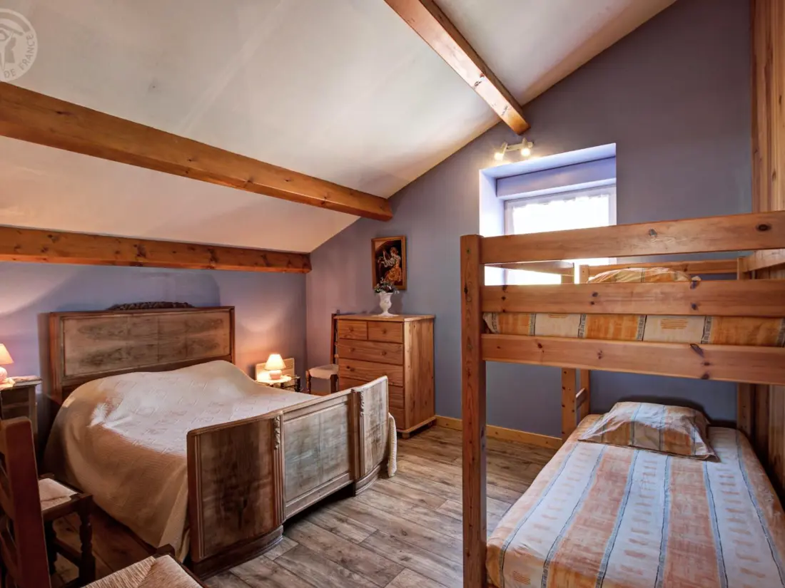 Maison de Vacances APINAC 3