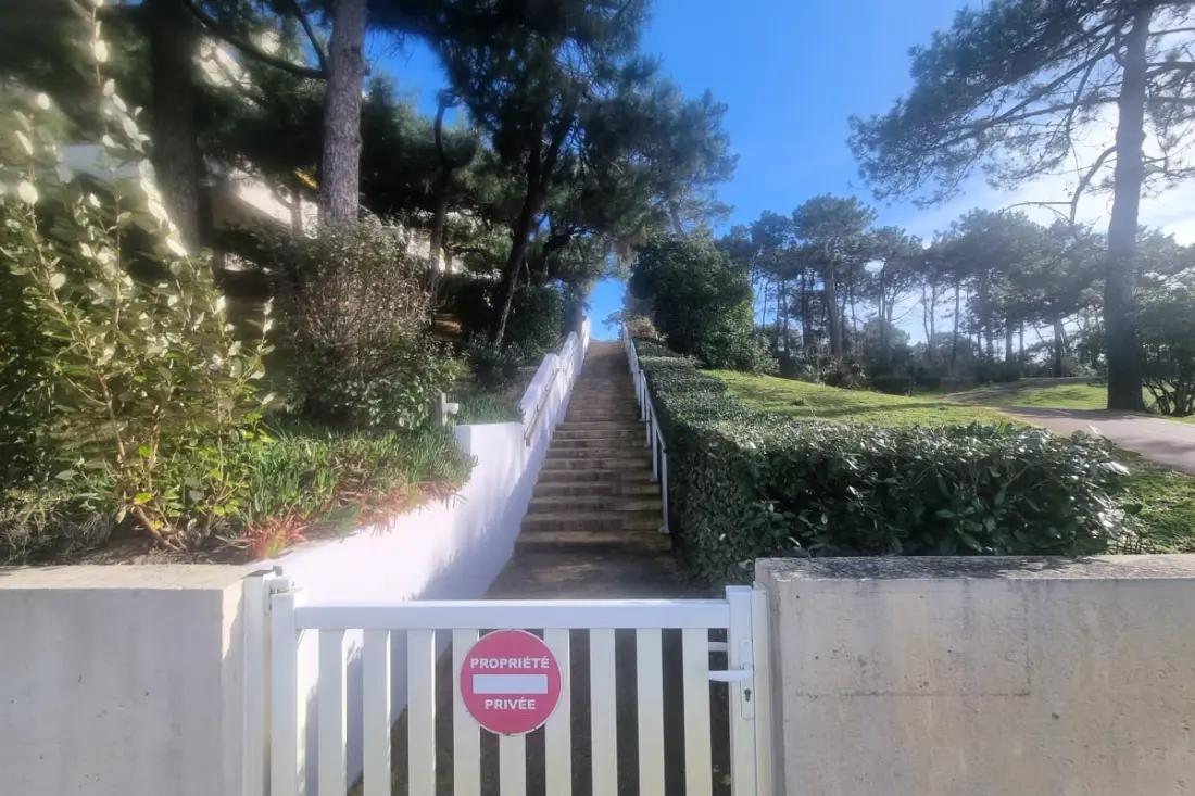 À 100 M De La Plage, Emplacement Privilégié