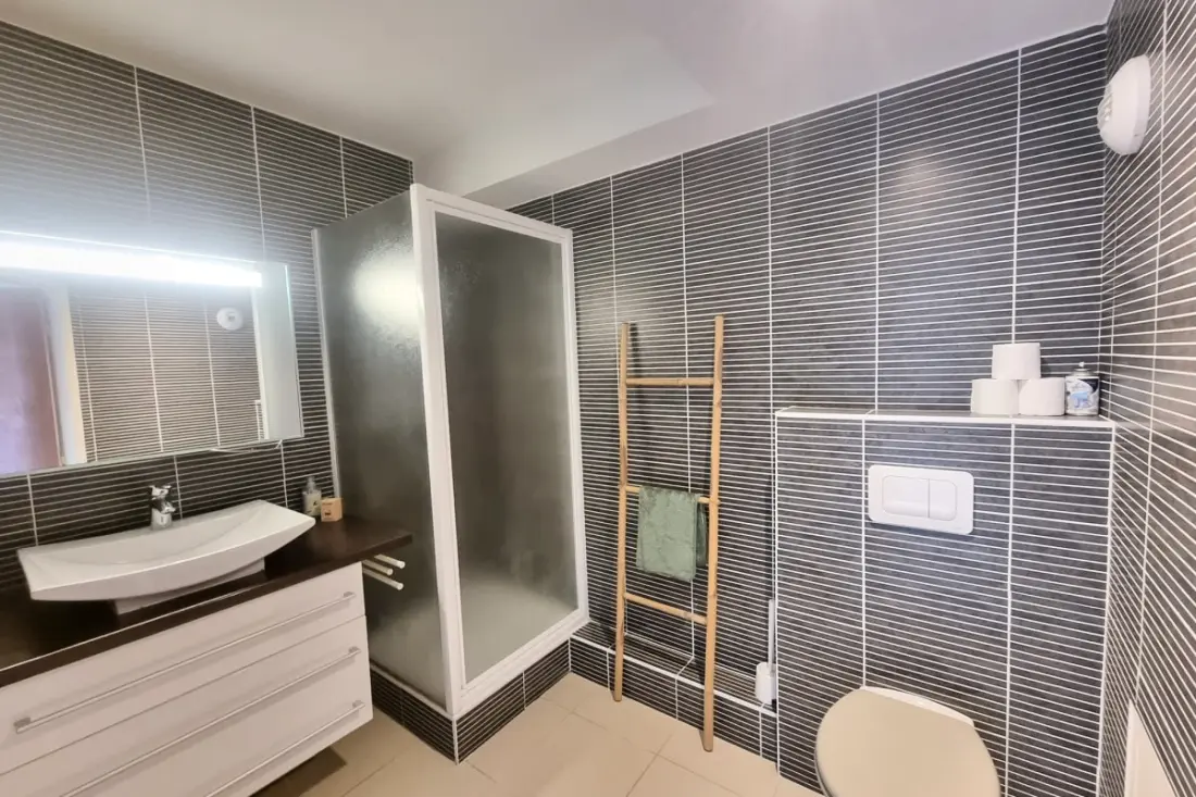 Joli Cocon 45 M² Avec Balcon Proche La Plage