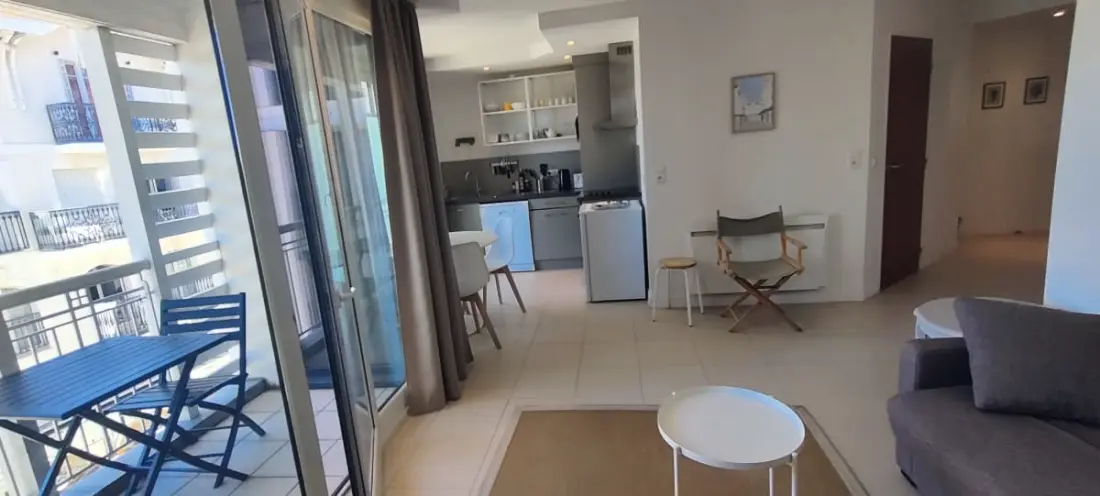 Joli Cocon 45 M² Avec Balcon Proche La Plage