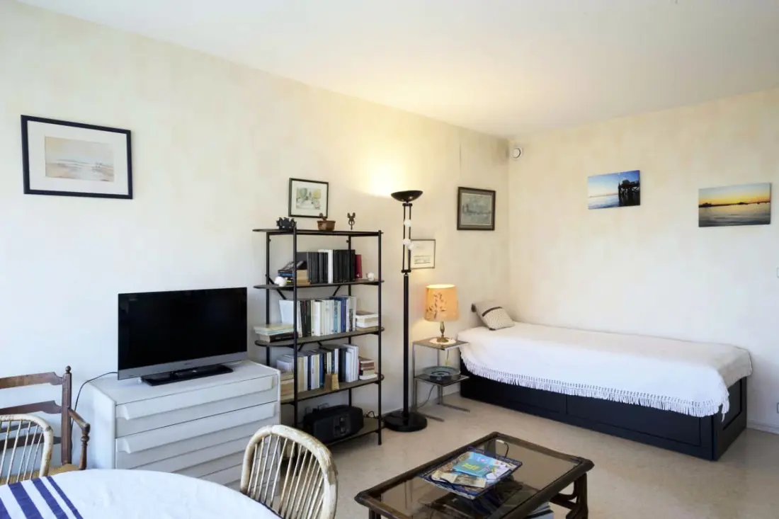 Joli Studio En Front De Mer