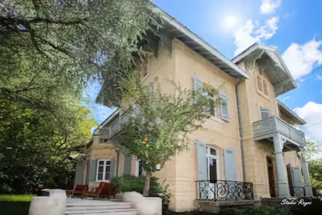 Villa Tamaris – Élégance Arcachonnaise Depuis 1863